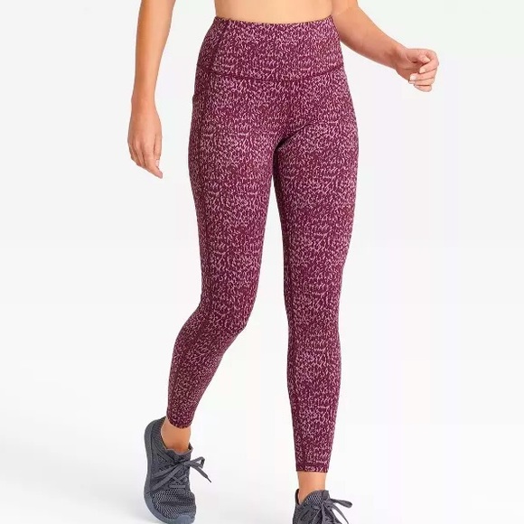 All in Motion High Waisted Leggings - Picture 1 of 4